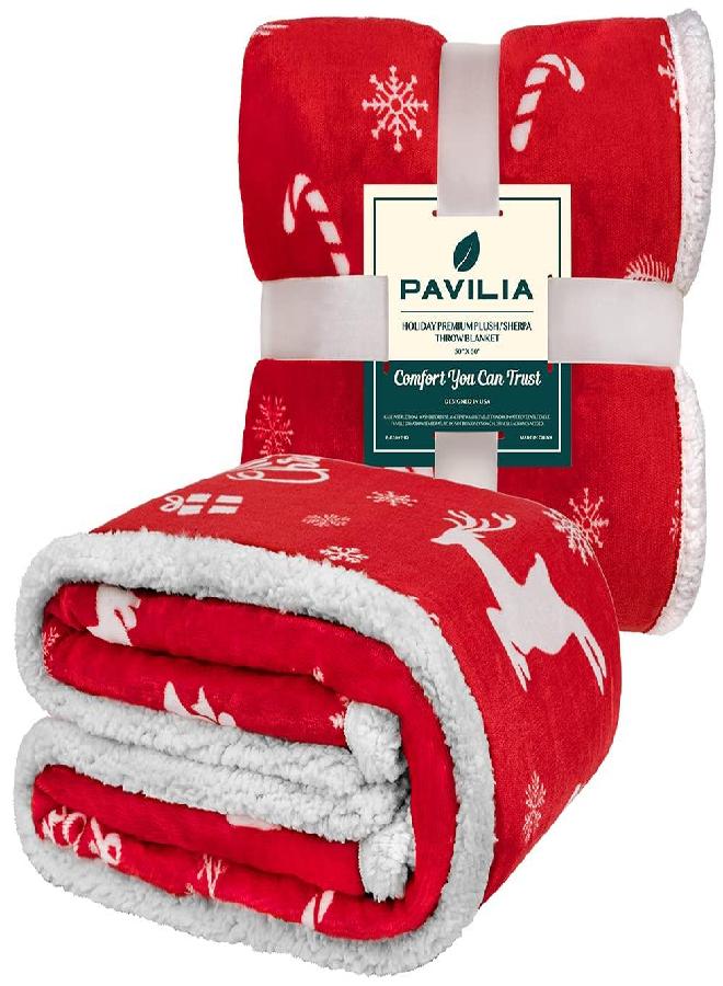 PAVILIA PAVILIA Premium Christmas Sherpa Throw Blanket | Christmas Decoration Gift, Fleece, Plush, Warm, Cozy Reversible Microfiber Holiday Blanket | Red Reindeer - 50x60 - Image 2
