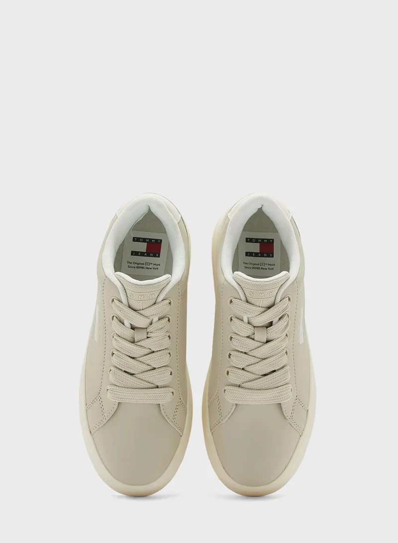 TOMMY JEANS Lace Up Low Top Sneaker