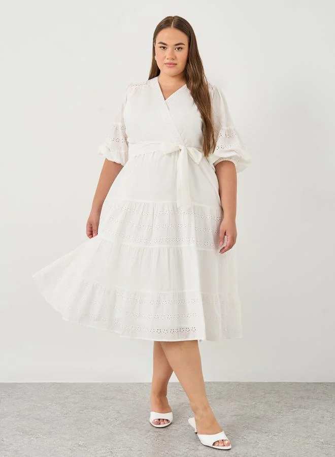 ستايلي فستان ميدي لف مقاس كبير بتفاصيل شيفلي