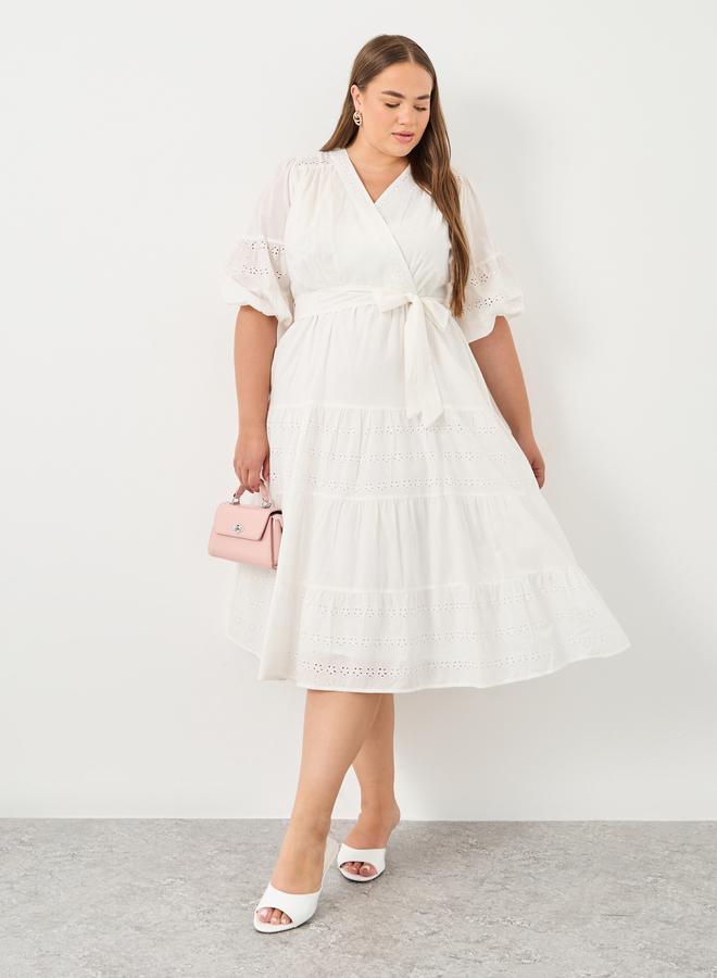 ستايلي فستان ميدي لف مقاس كبير بتفاصيل شيفلي - Image 1