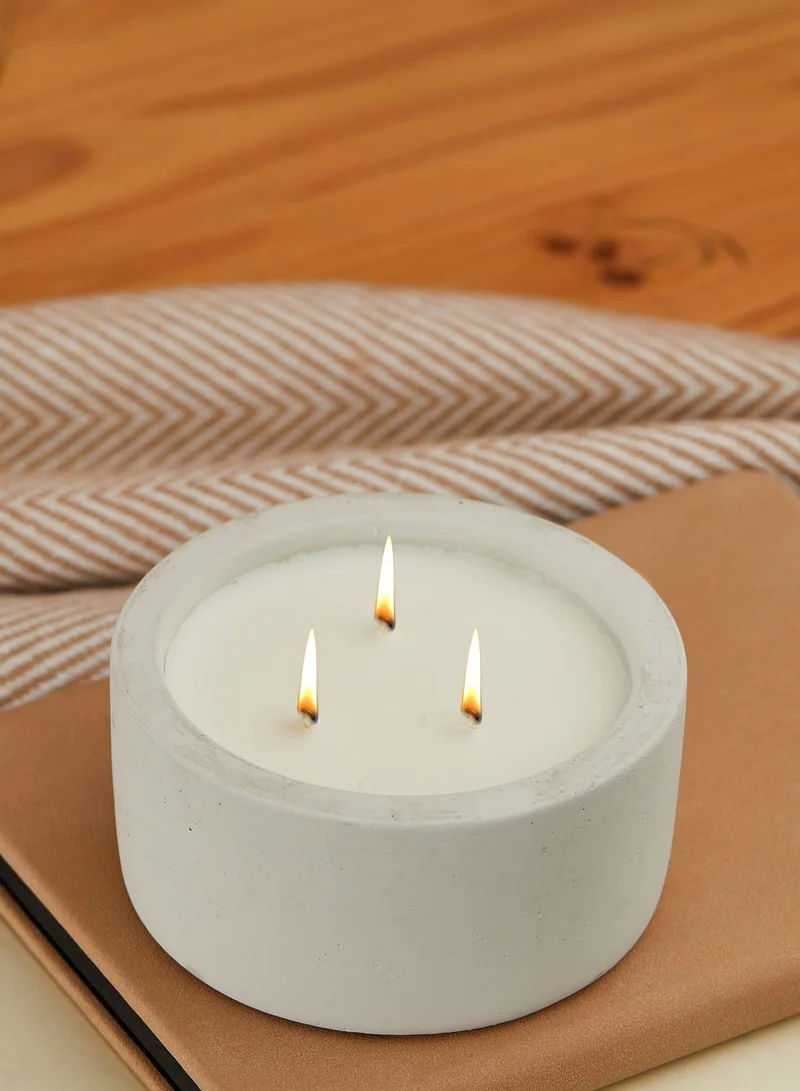 GENTLEMEN'S HARDWARE Concrete Candle Bourbon Cedar 7Oz