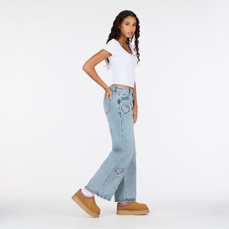 Forever 21 Womenâ€™s Low Waist Wide Leg Denim Jeans with Heart Patch Details, Color- Blue, Size- 2 - Image 3