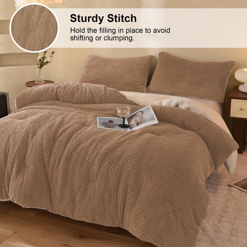 LLanCL 3D Jacquard Design Comforter Set, Luxury Cozy Sherpa Fur Plush 3-Pieces Ultra-Soft Warm Sets Bedding with 2 Pillowcases (Queen Size 90"x90", Beige) - Image 3