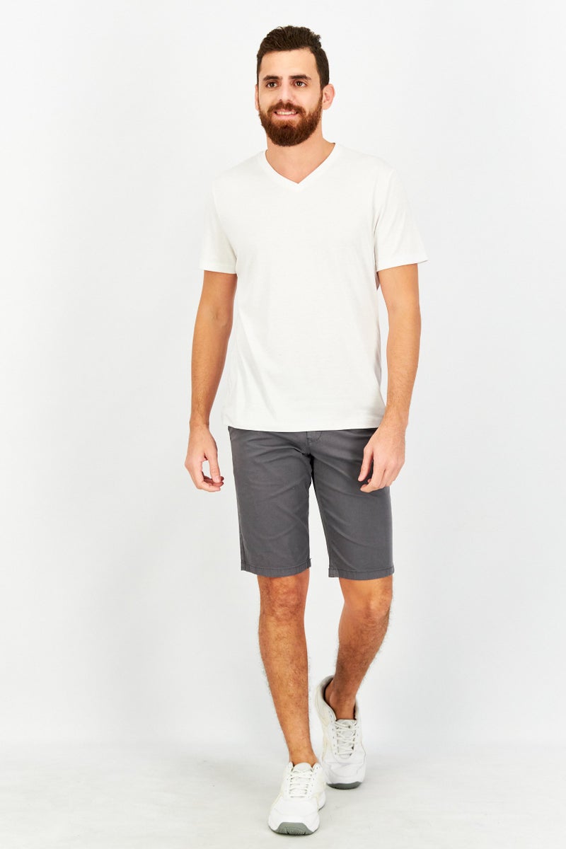 Celio شورتات تشينو للرجال بحلقات حزام، رمادي داكن - Image 2