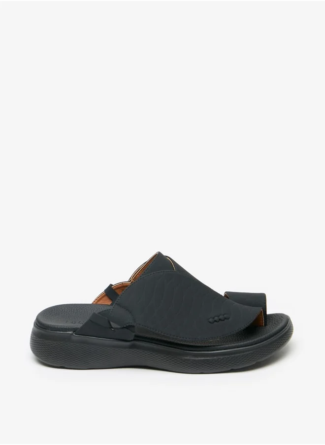 لو كونفورت Men's Textured Slip-On Arabic Sandals