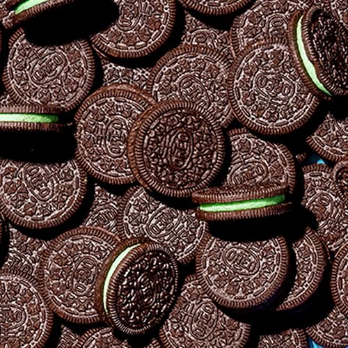 OREO Mint Creme Chocolate Sandwich Cookies, Party Size, 24.95 oz - Image 5