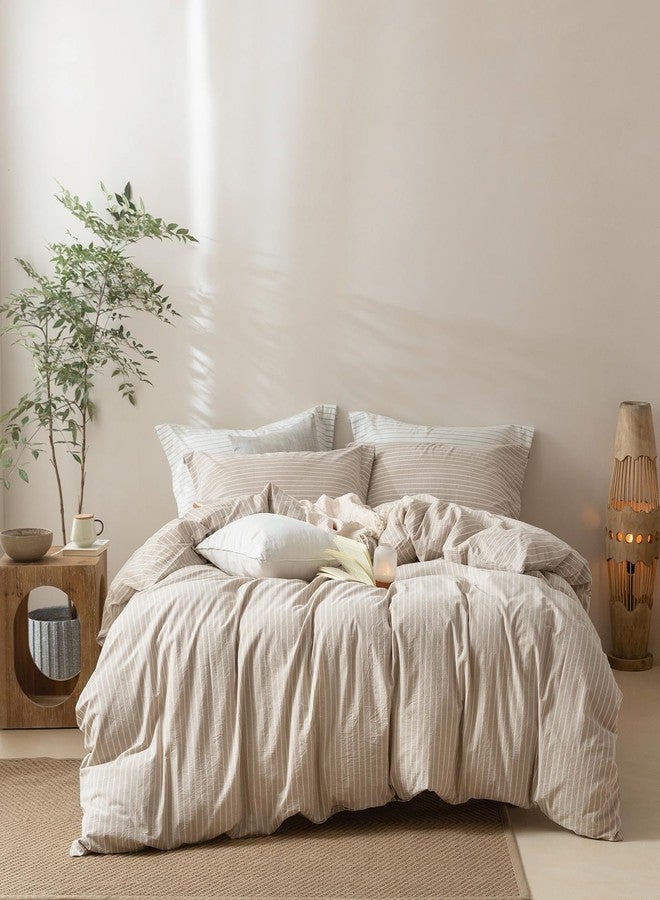 غطاء لحاف مخطط من BDEAR، مقاس كوين 90×90 بوصة، مصنوع من القطن المغسول 100%، مزود بسحاب إغلاق و2 غطاء وسادة، لون رمادي وأبيض مخطط. - Image 3