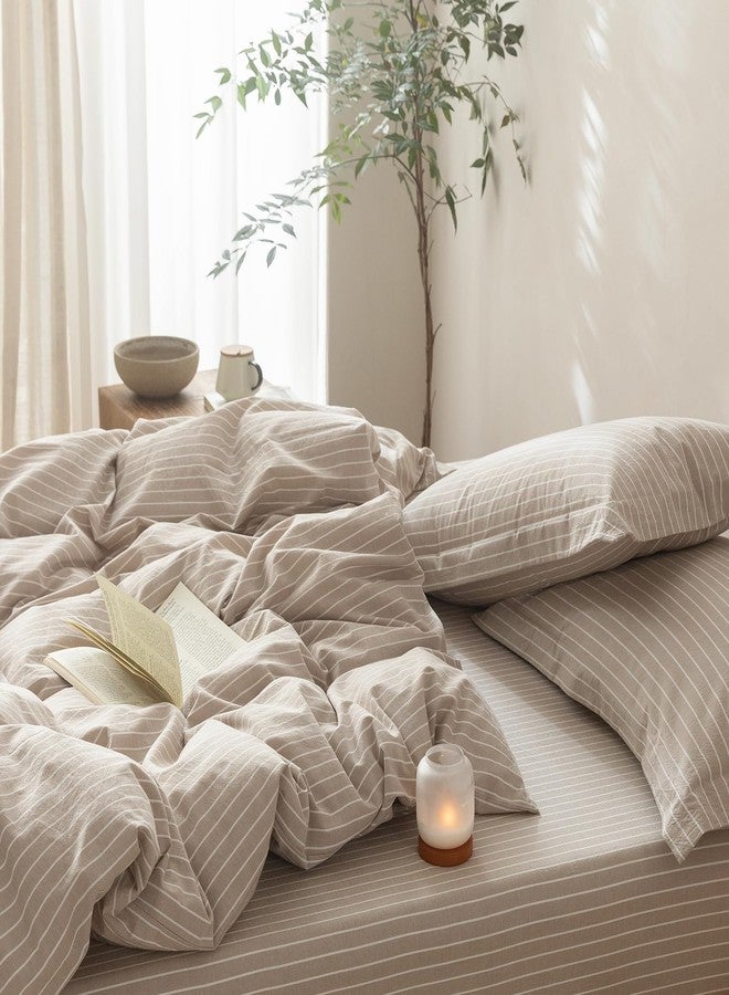 غطاء لحاف مخطط من BDEAR، مقاس كوين 90×90 بوصة، مصنوع من القطن المغسول 100%، مزود بسحاب إغلاق و2 غطاء وسادة، لون رمادي وأبيض مخطط. - Image 4