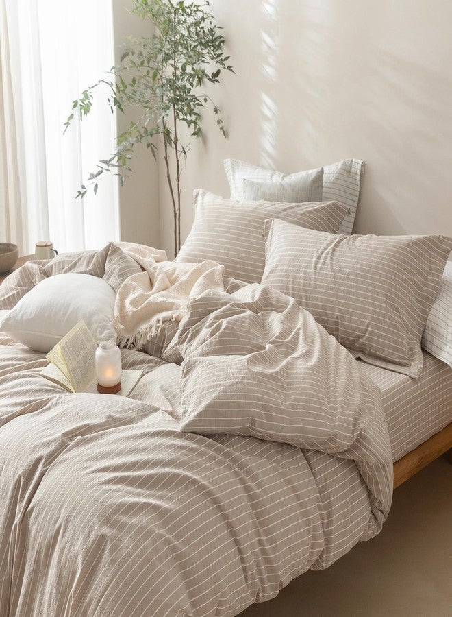 غطاء لحاف مخطط من BDEAR، مقاس كوين 90×90 بوصة، مصنوع من القطن المغسول 100%، مزود بسحاب إغلاق و2 غطاء وسادة، لون رمادي وأبيض مخطط. - Image 2