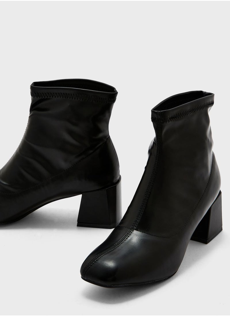 ايلا - Rounded Point Sock Ankle Boot - Image 1