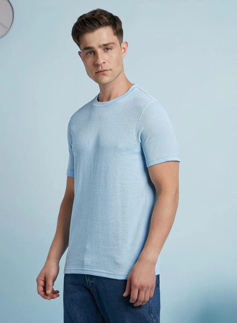 Men's Sky Blue Cotton Blend Solid Regular Fit T-Shirt