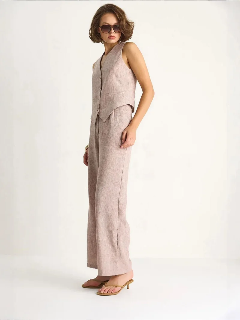 Bianco Lucci LUCCI V-neck Vest and Wide Leg Pants Two-Piece Coord Set
