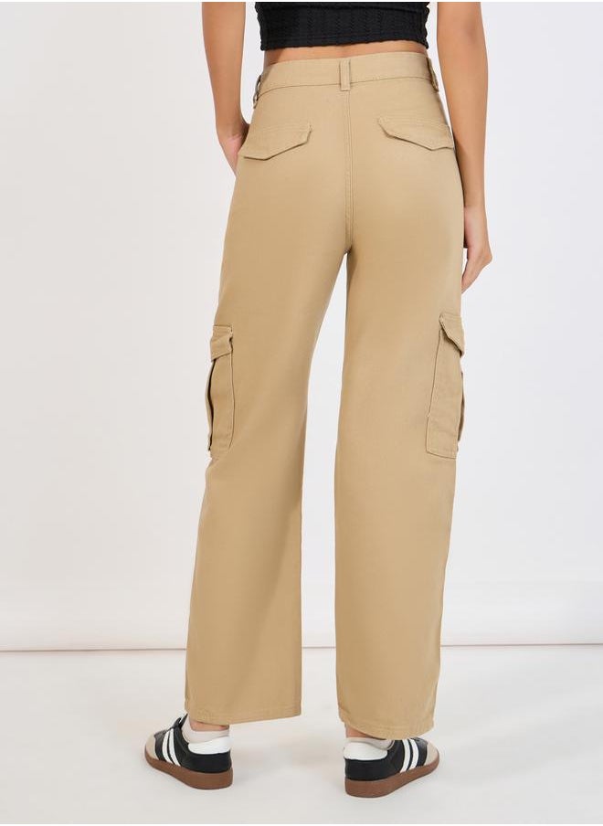 Styli Solid Straight Leg Cargo Jeans  - Image 4
