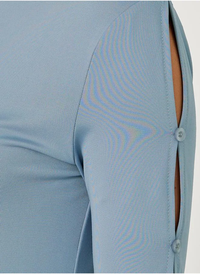 ستايلي Cut-Out Sleeve Button Detail Round Neck T-Shirt