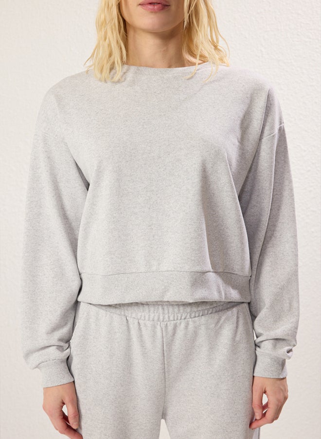 trendyol Gray Melange Regular/Normal Thick Crew Neck Knitted Tracksuit - Image 3