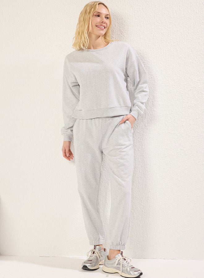 trendyol Gray Melange Regular/Normal Thick Crew Neck Knitted Tracksuit - Image 1