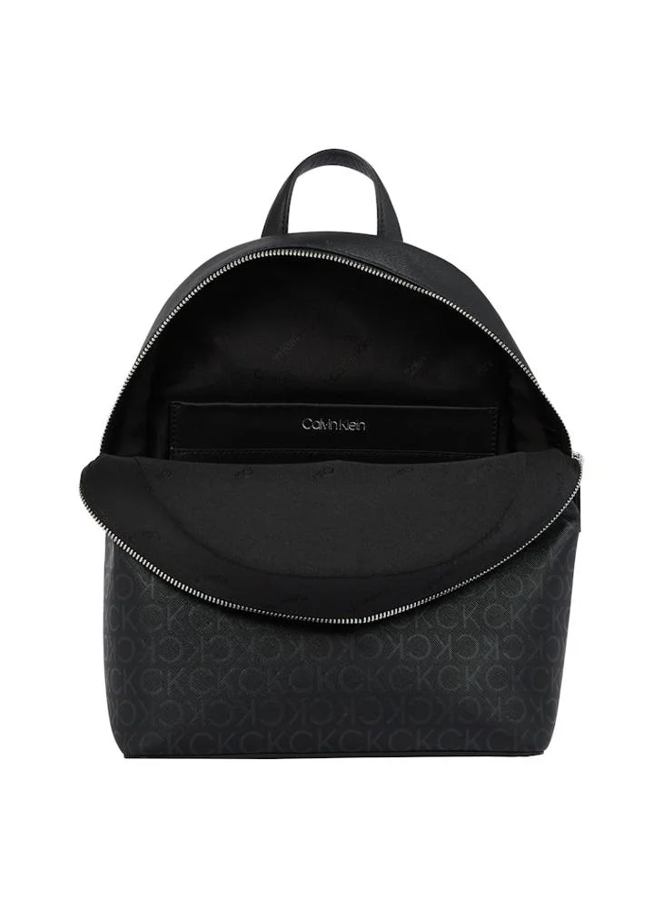 كالفن كلاين جينز Monogram Crossbody