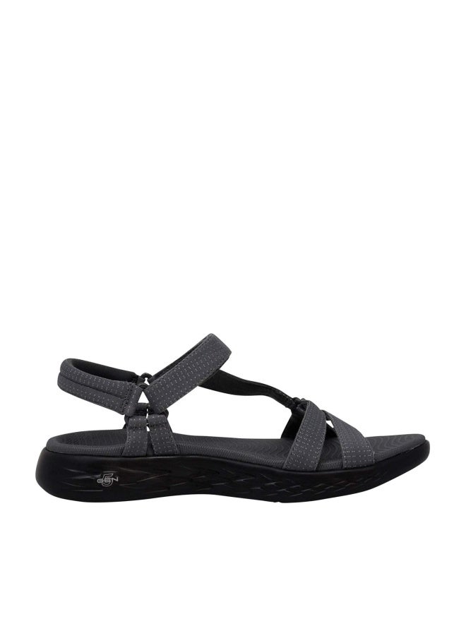 SKECHERS صنادل سكيشرز للنساء أون-ذا-غو 600 - بريق، رمادي/أسود 8 عريض - Image 1