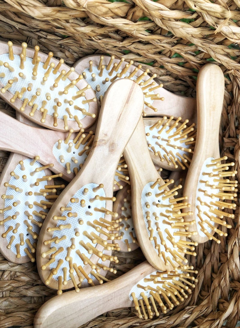 فرشاة شعر بشعيرات خشبية - تحفيز تدليك فروة الرأس لنمو الشعر، هدية مثالية لجميع انواع الشعر - Image 4