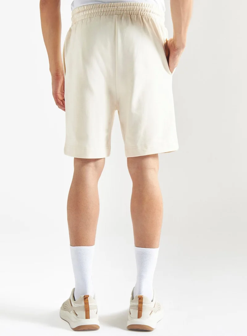 فاف Typography Shorts