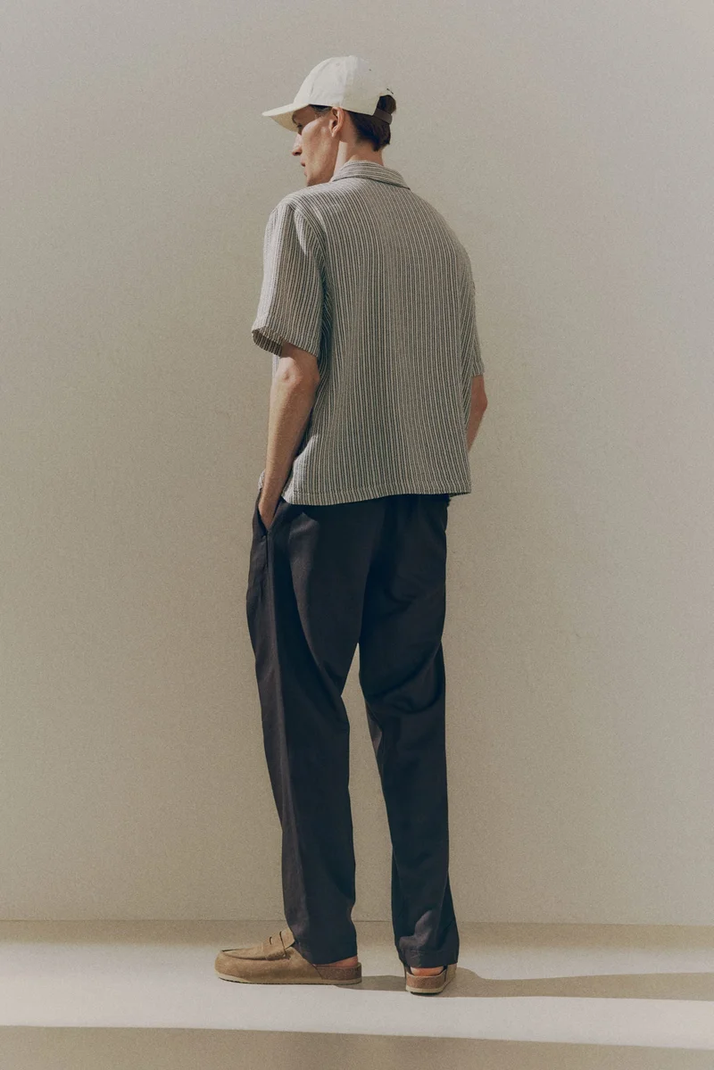H&M Regular Fit Textured resort shirt