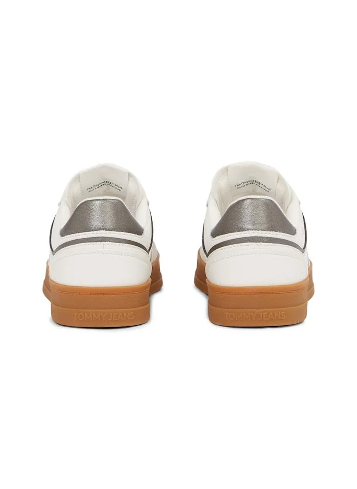 تومي جينز Lace Up Low Top Sneakers