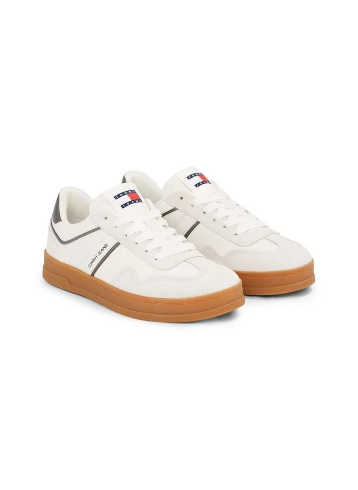 تومي جينز Lace Up Low Top Sneakers