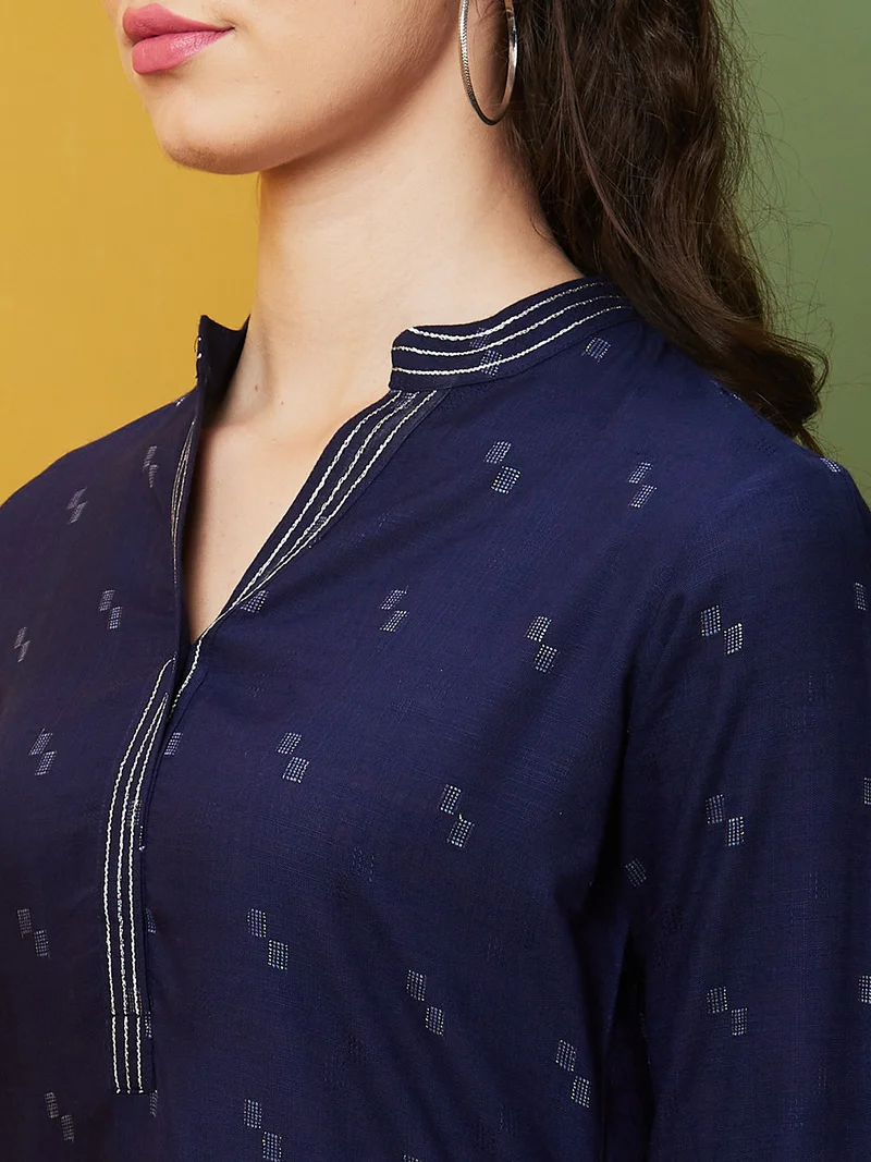 globus Women Geometric Woven Design Straight Kurta
