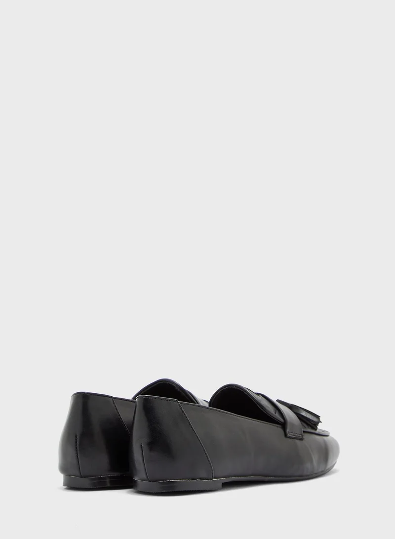 ELLA Weaved Round Toe Tassel Loafer