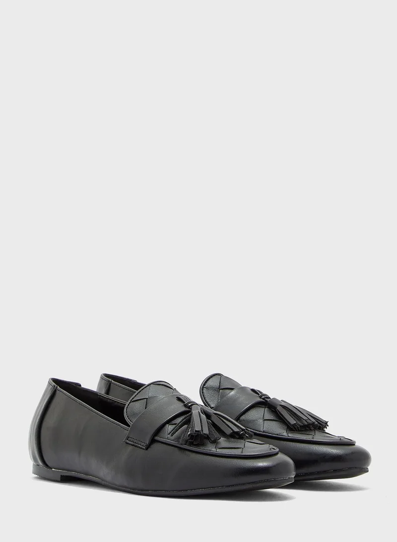 ELLA Weaved Round Toe Tassel Loafer