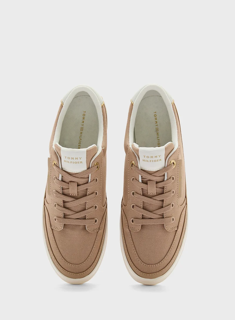 تومي هيلفيغر Logo Detail Lace Up Low Top Sneakers