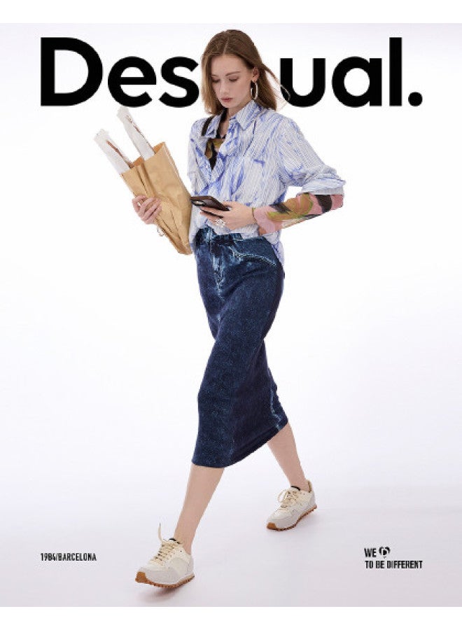 DESIGUAL تنورة مرنة جديدة بطبعة جينز ربيع-صيف 2025 - Image 1