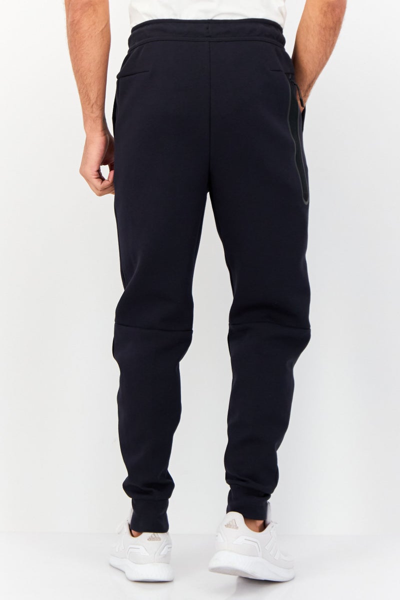 Nike سروال جوجر رياضي ضيق للرجال، أسود - Image 4