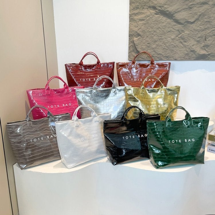 Selling Casual Large-Capacity Letter Tote Bag For Women 2025 Summer Trendy Stone Pattern Girl Commuter Handbag - Image 2