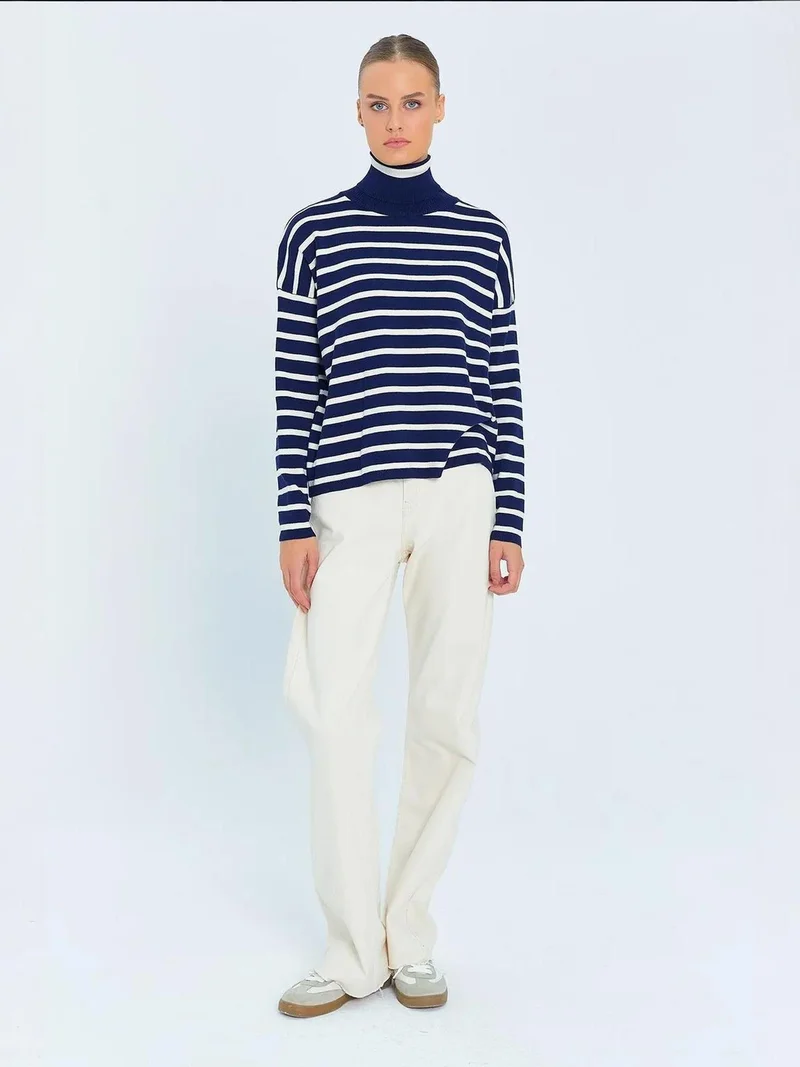 ميكسراي سترة برقبة عالية مضلعة مخططة من ميكسراي