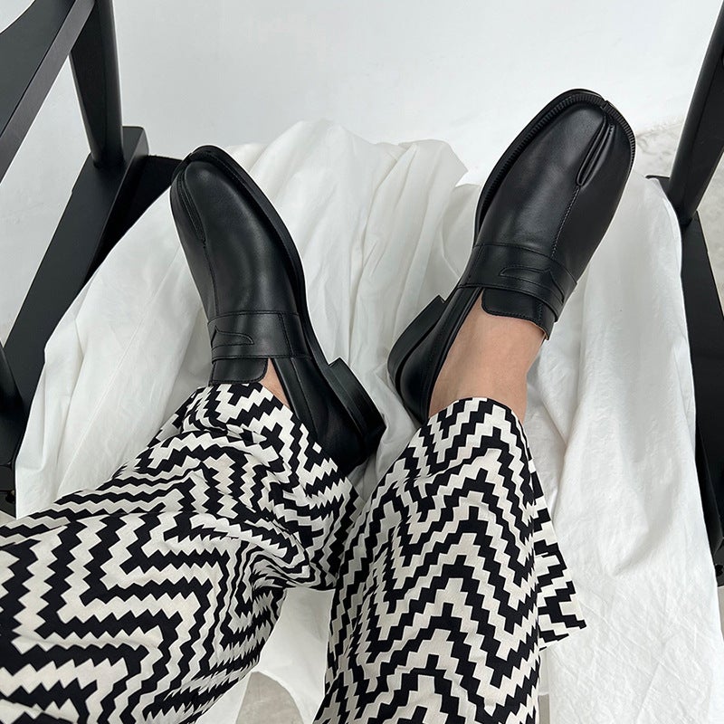 Split-Toe Loafer Shoes Unisex Flat Leather Loafers - Image 4