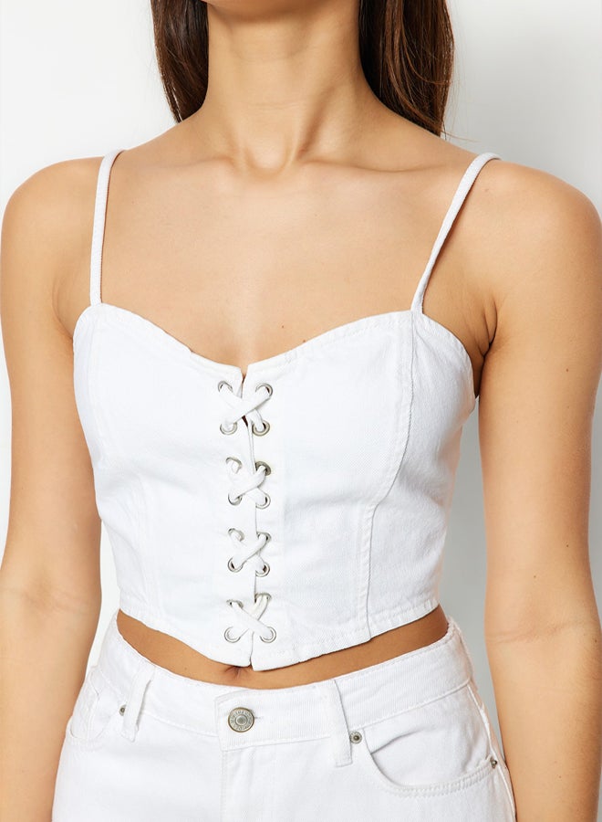 trendyol صدرية دنيم مزينة بتفاصيل رباط على شكل قلب بعيون بيضاء - Image 3