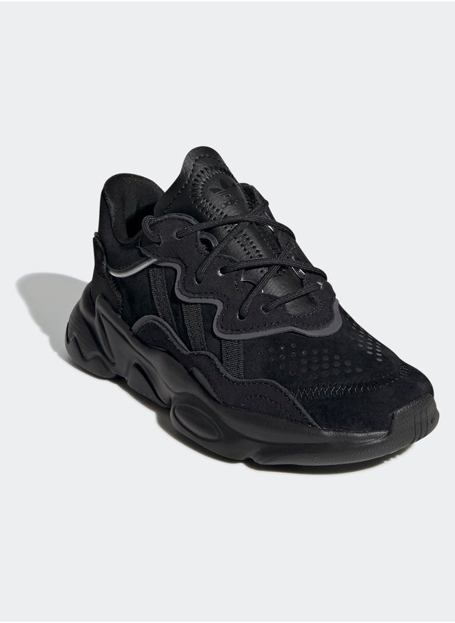 adidas Originals OZWEEGO Shoes  - Image 3