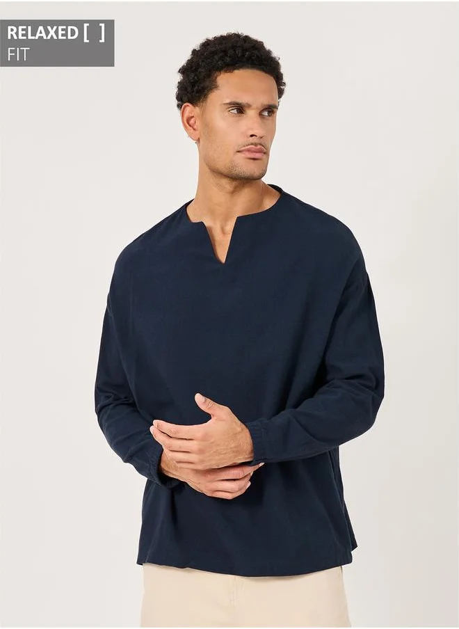 ستايلي Relaxed Fit Plain Notch Neck Shirt