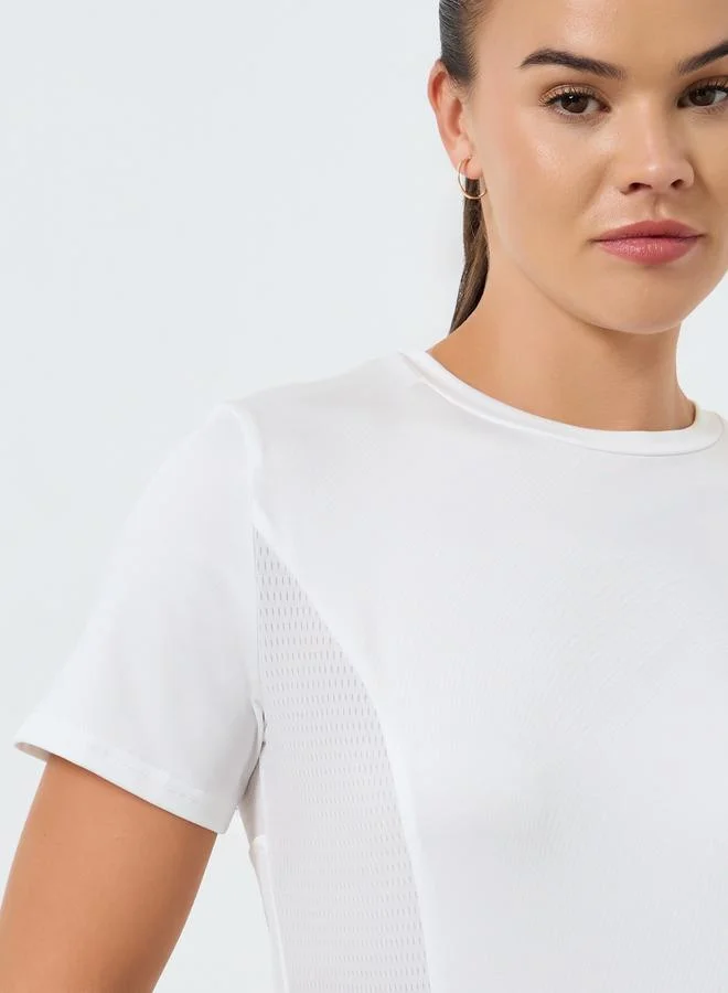 ستايلي اكتيف بلوزة بتفصيلة خلفية مزخرفة بتأثير طبقات