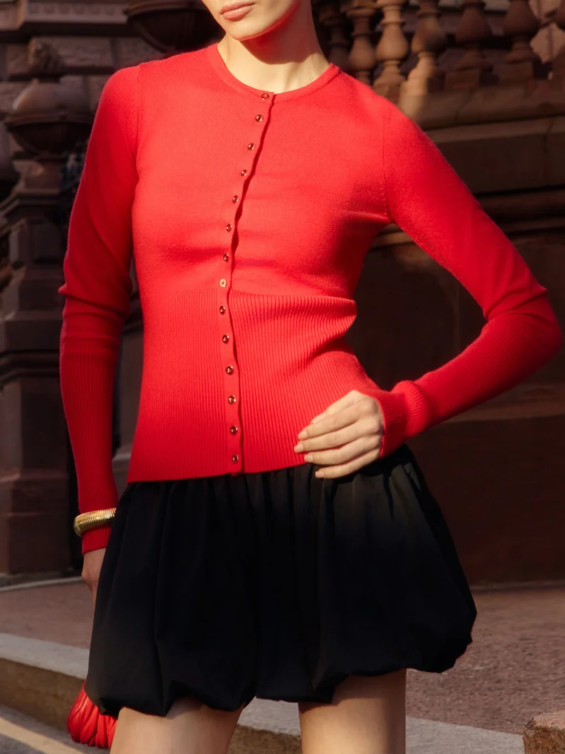 Lichi Knitted cardigan with small button fastening