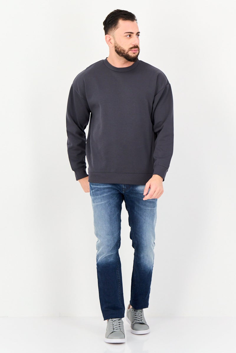 Core Elements سويت شيرت رجالي بأكمام طويلة بياقة دائرية، رمادي داكن - Image 4