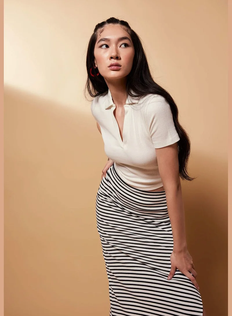 ديفاكتو Woman Fitted Polo Neck Knitted Short Sleeve T-Shirt