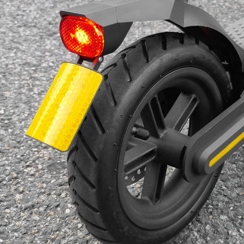 Scooter Rear Mudguard: Black High-quality PC Thickened Frame - Waterproof High-brightness Brake Light, Anti-splash Wear-resistant Replacement Part for M365/1S/PRO/PRO2 Electric Scooters Night Riding - Image 5