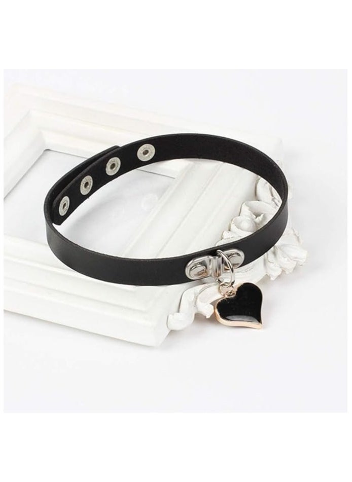 MIRFA Black Faux Leather Choker Necklace With Dangling Heart Pendant  - Image 4