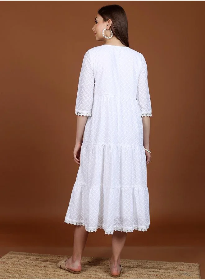 كيتش Embroidery Detail Keyhole Neck A-Line Midi Dress