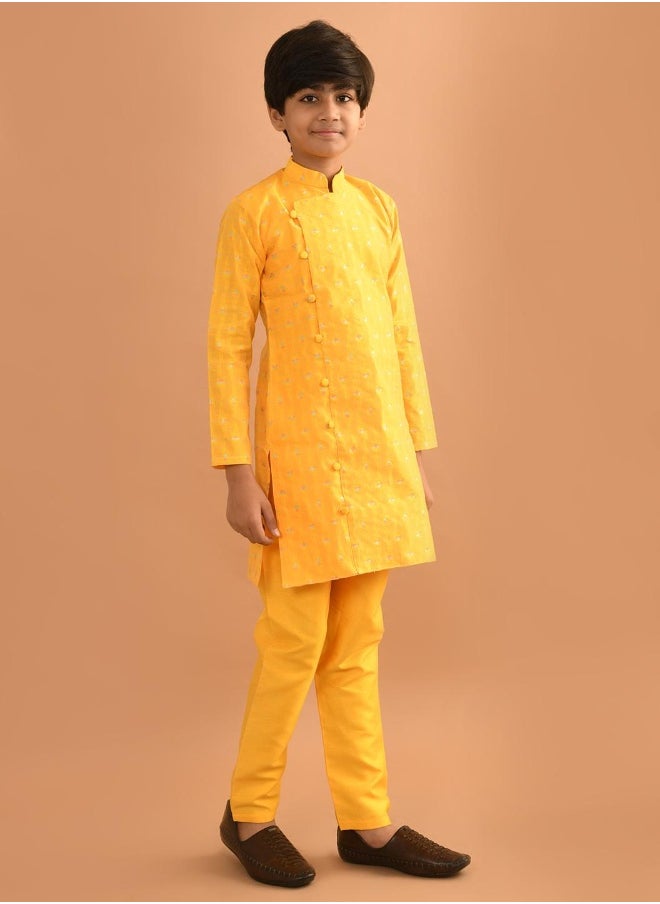 LILPICKS - طقم بيجامة كورتا - Image 1