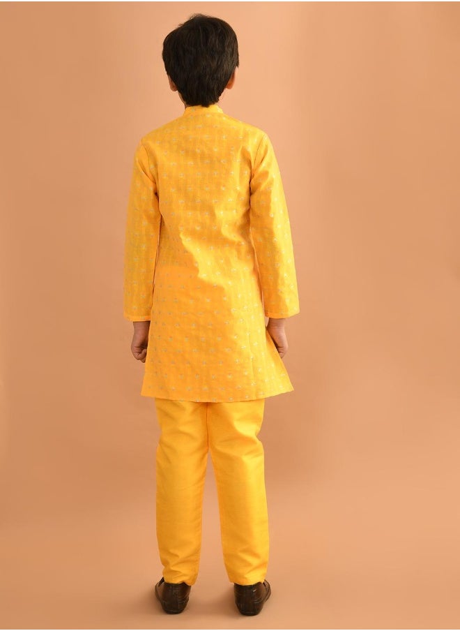 LILPICKS - طقم بيجامة كورتا - Image 1