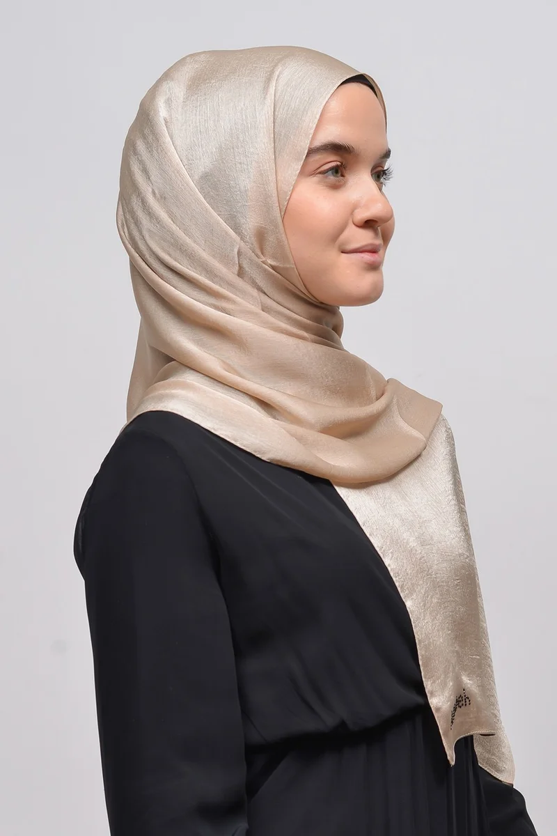 التوبة Janjan Shiny Satin Textured Hijab Evening Dress Chiffon Shawl-Sand Beige
