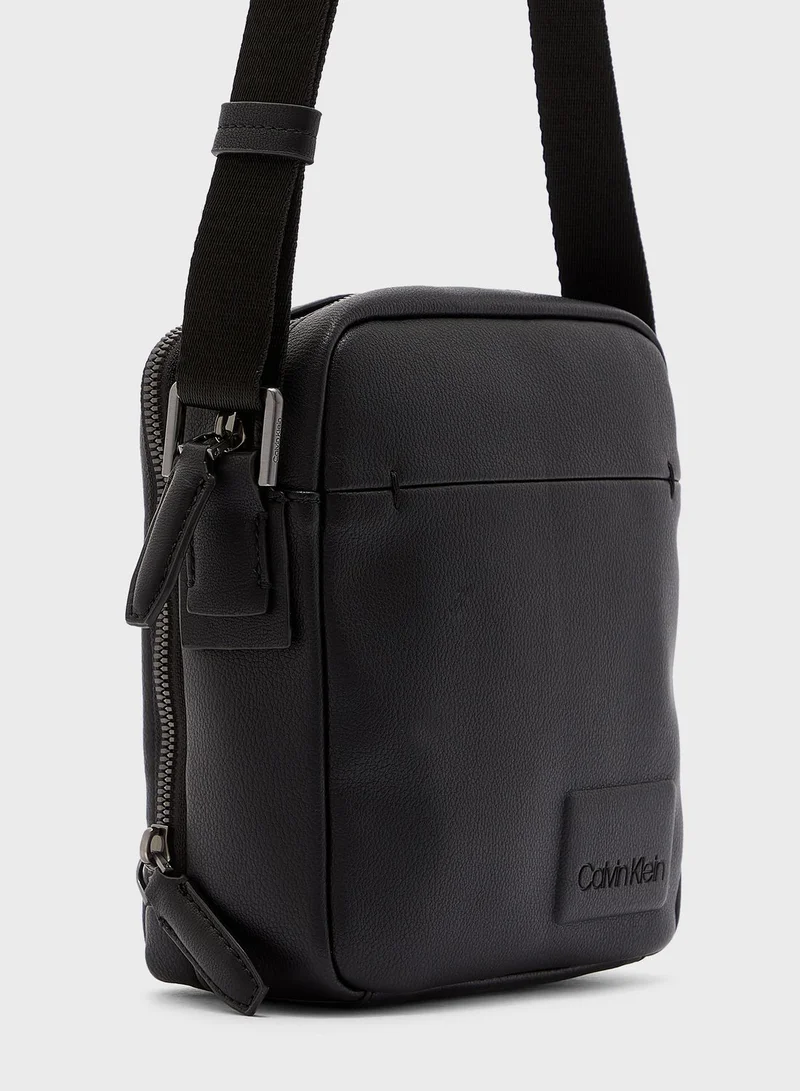 CALVIN KLEIN Task Force Messenger Bag
